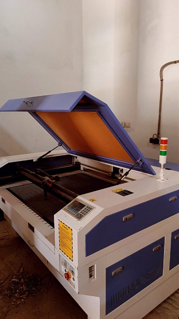 .0 LASER CO2 120 Watt 1390